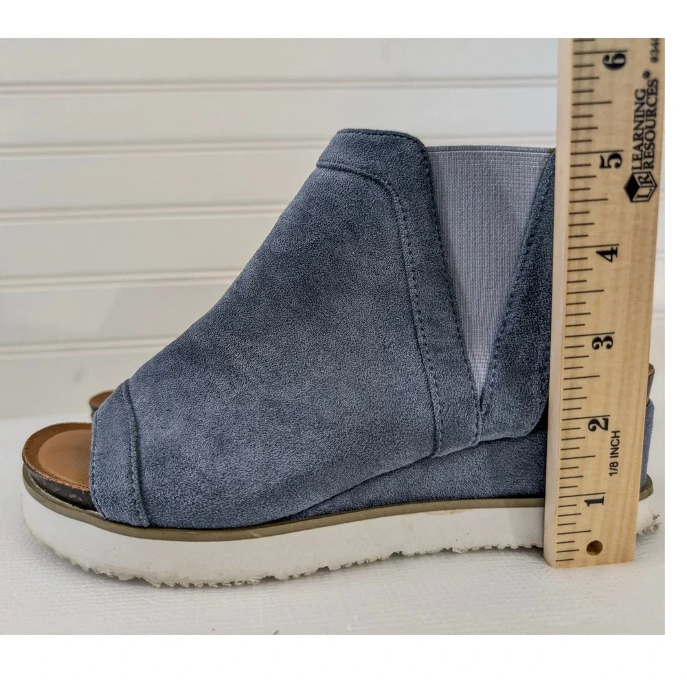 Corkys Easy Living Platform Wedge Sandals Women 6 Blue Faux Suede Comfort Casual